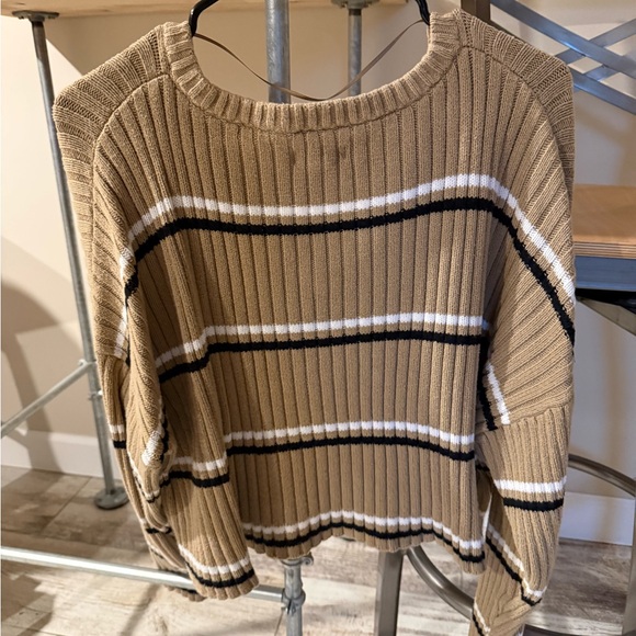 LA Hearts Cropped V Neck Sweater - Picture 4 of 4